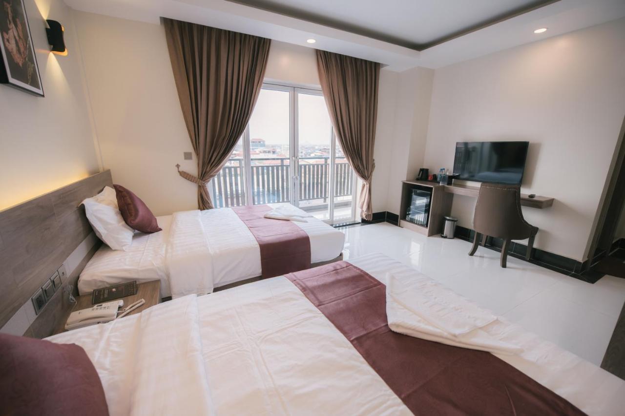Twin Hotel 캄폿 외부 사진