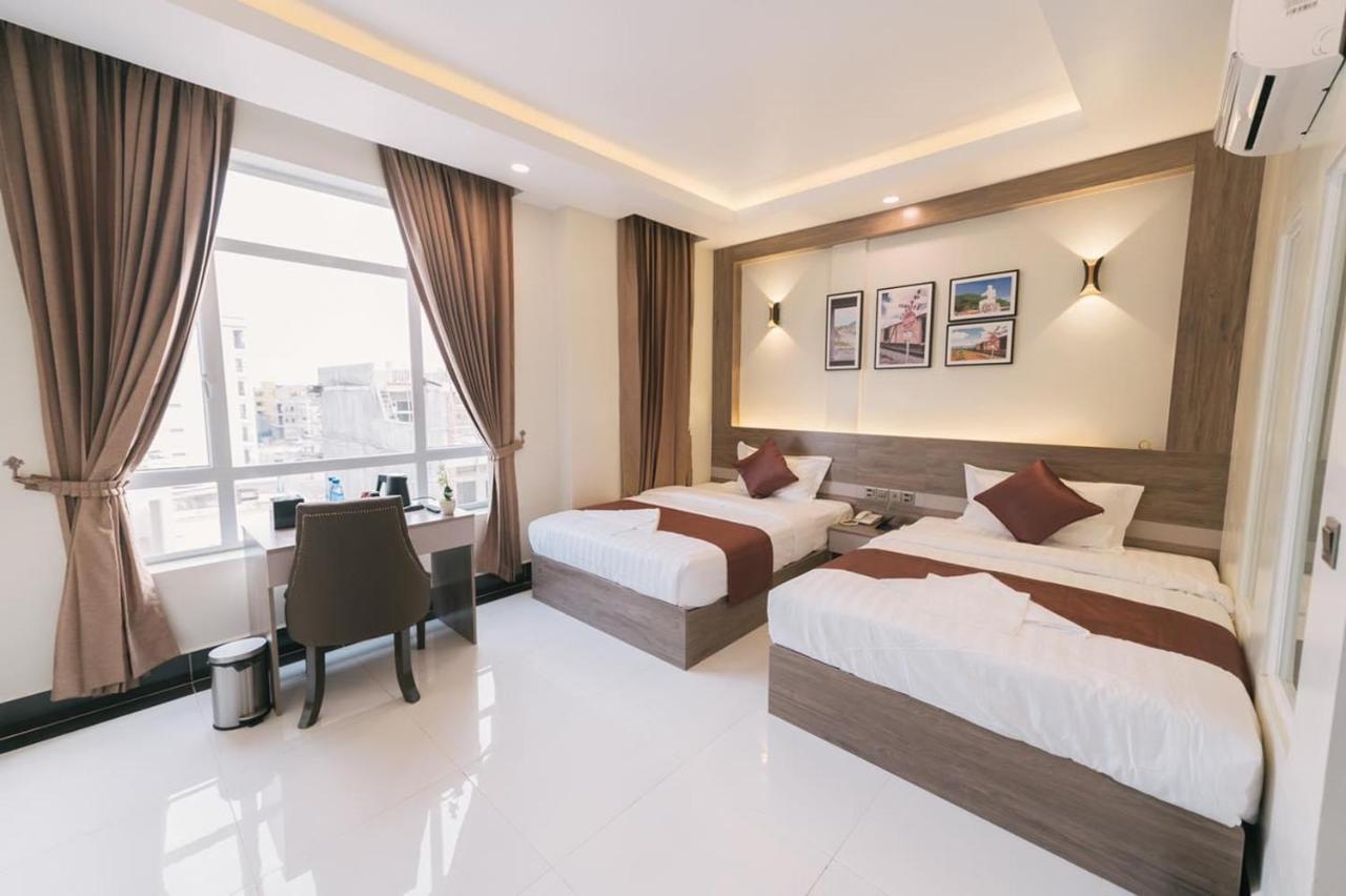 Twin Hotel 캄폿 외부 사진