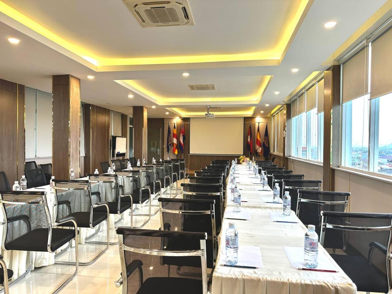 Twin Hotel 캄폿 외부 사진