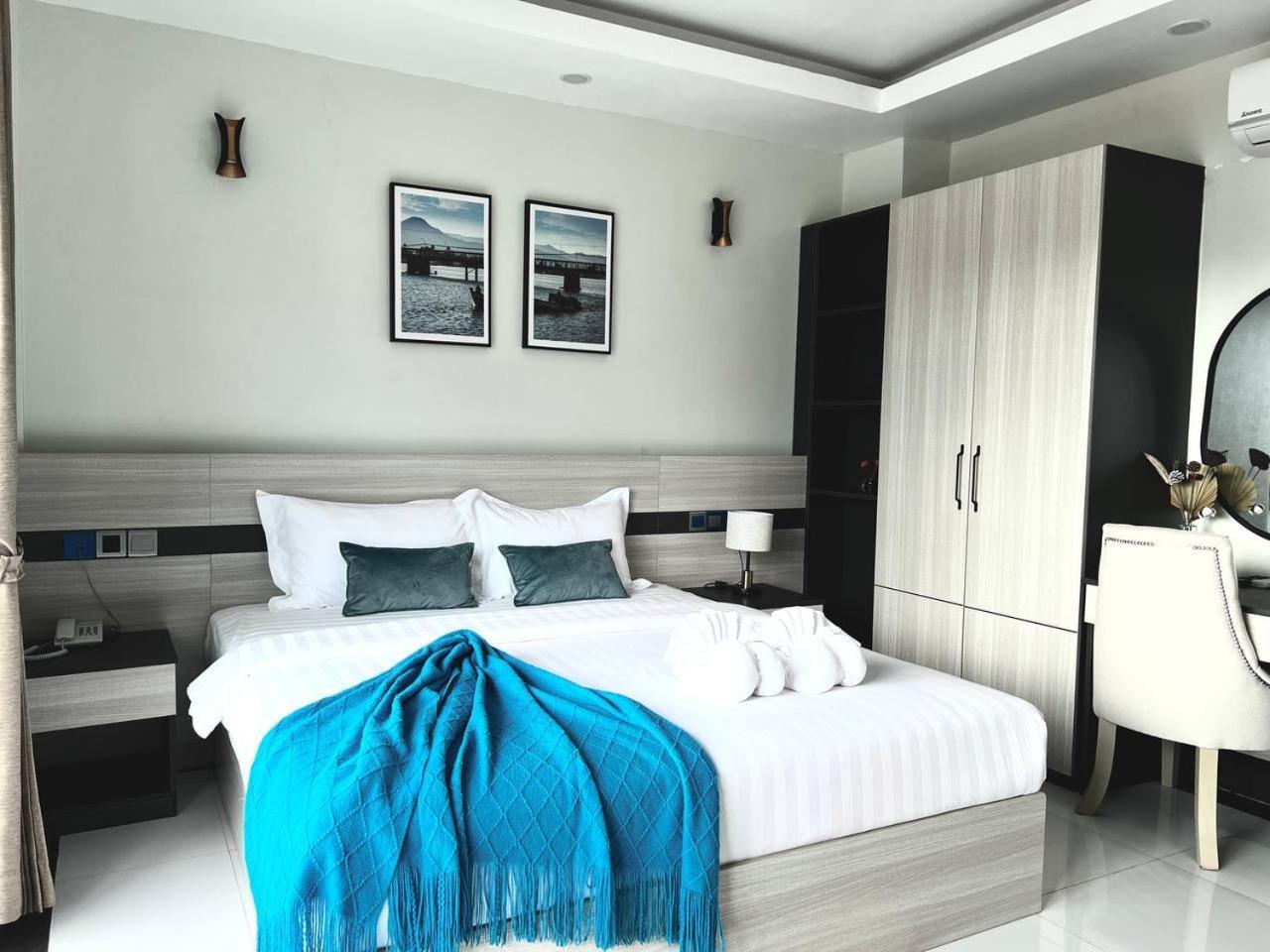 Twin Hotel 캄폿 외부 사진